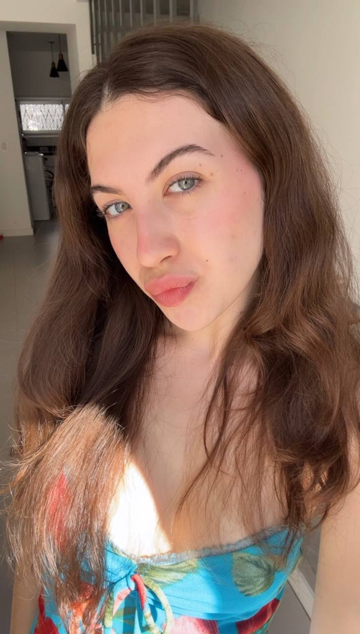 Nude girl Amber in Multan