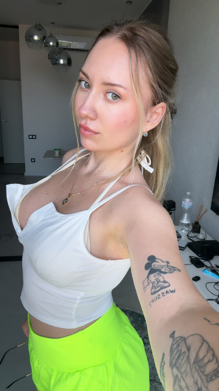 KateV in her underwear in Multan