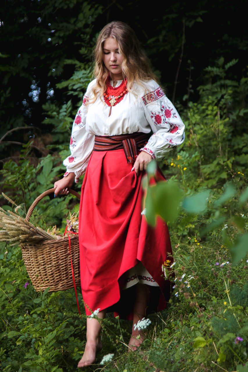 Slavic girls in Multan