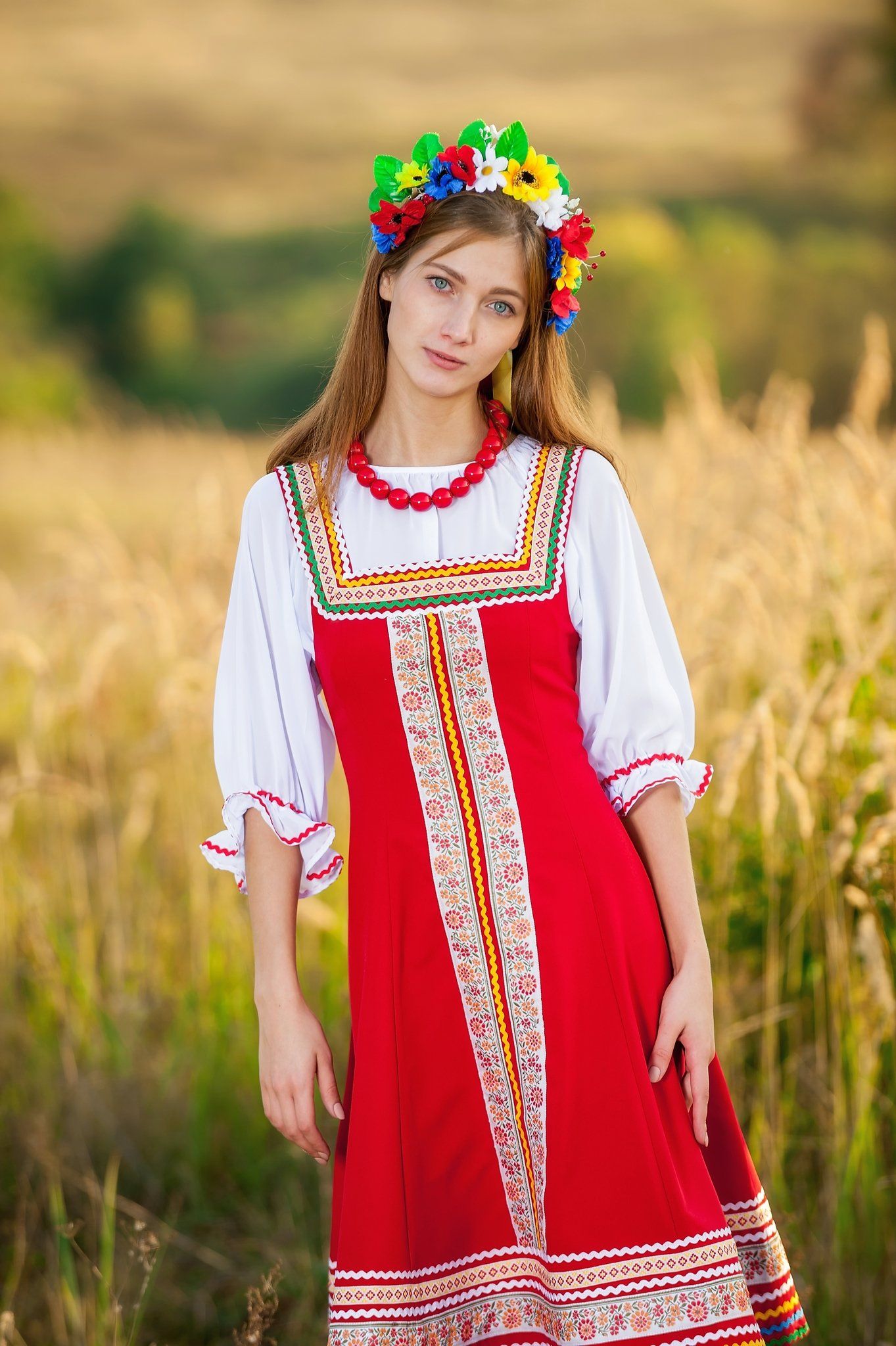Women in Slavic costumes in Multan